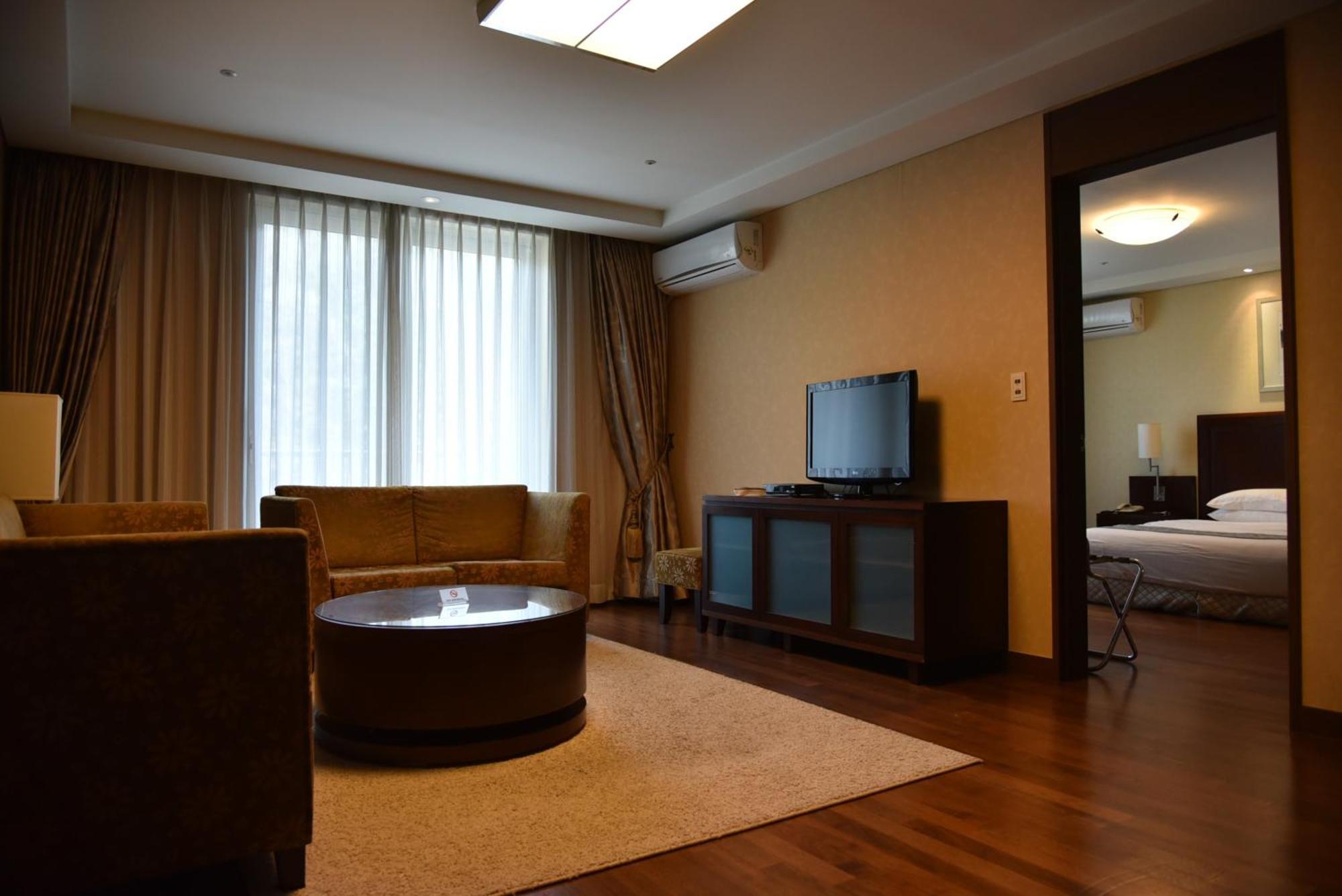 Pocheon Adonis Art Hill Hotel Extérieur photo